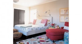 green-room-floral-bed